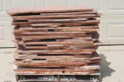 Colorado Red Flagstone - 1 1/2"